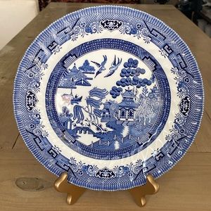 Queen's Blue Willow Dinner Plate